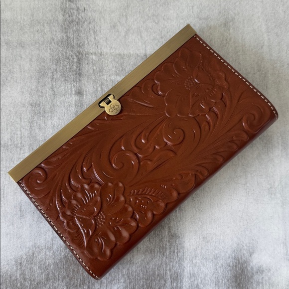 Patricia Nash Cauchy Leather Frame Wallet Tooled RFID Florence Brown - Picture 13 of 13